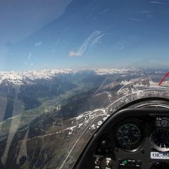 Flugwegposition um 09:40:53: Aufgenommen in der Nähe von Gemeinde Zell am See, 5700, Österreich in 1982 Meter